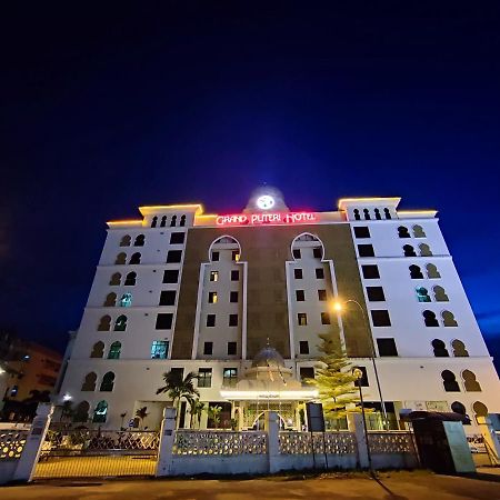 The Grand Puteri Hotel Kuala Terengganu Esterno foto