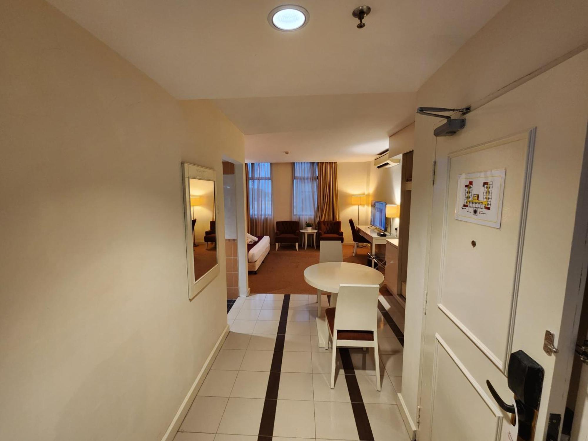 The Grand Puteri Hotel Kuala Terengganu Esterno foto